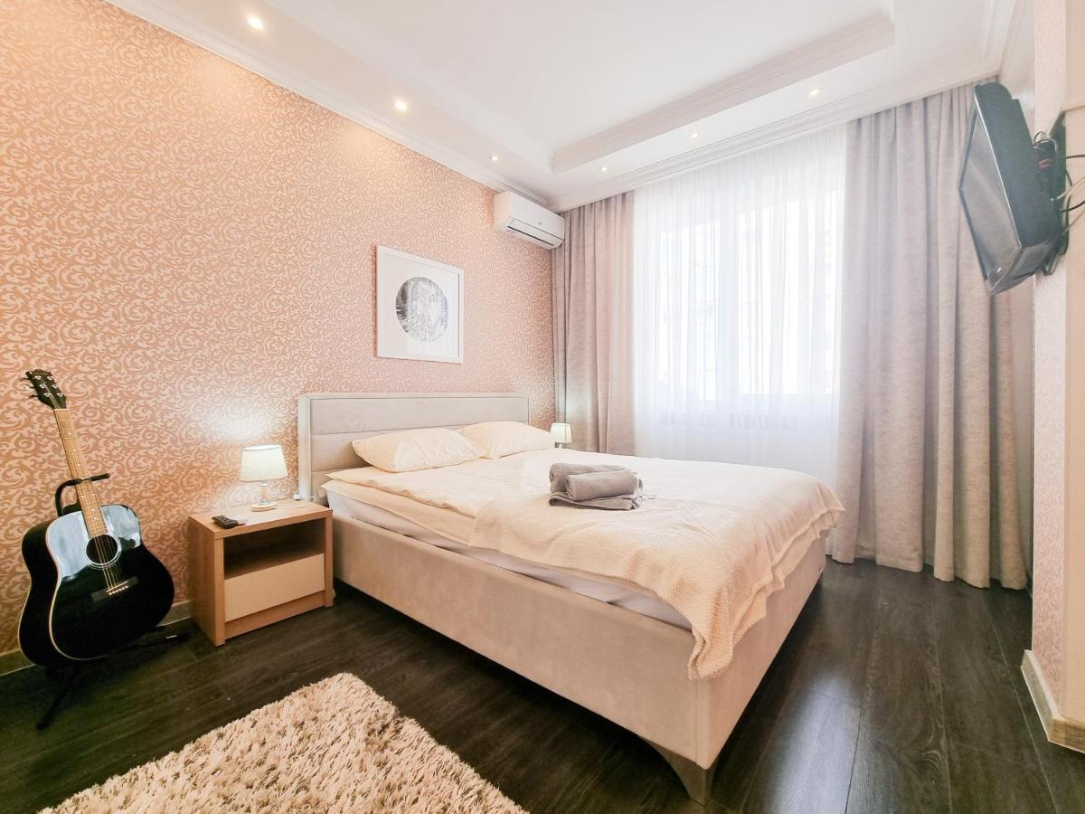 Testemiteanu Apartment, Free Wifi Available Kisinyov Kültér fotó